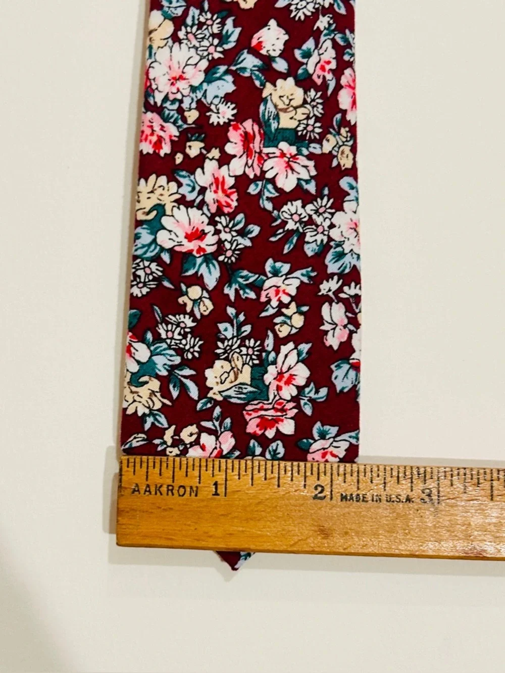 Penguin by Munsingwear Burgundy floral cotton tie with flowers